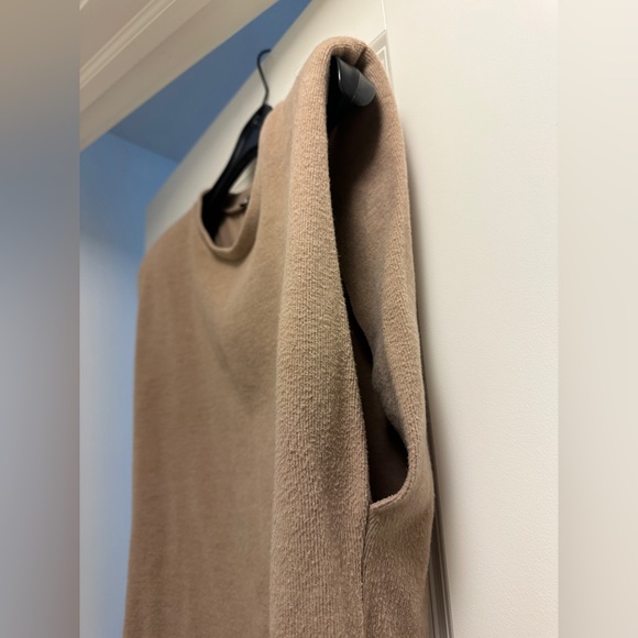 Zara Shoulder Pad Soft Feel Top Sweater Tan Beige Size Large - Picture 8 of 8